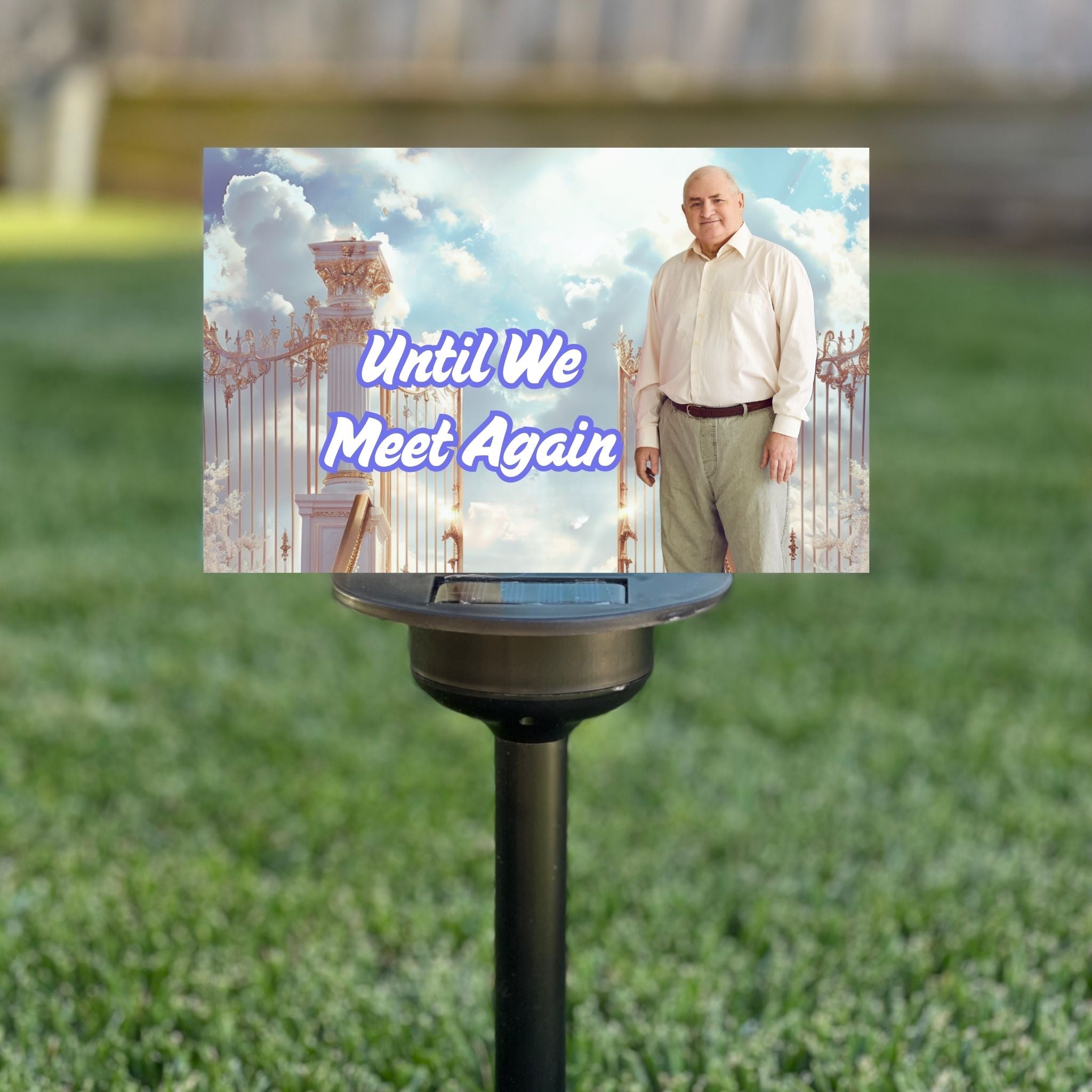 Memorial Solar Garden Light